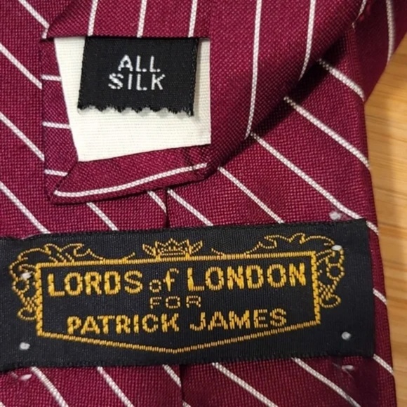 3/$25 Lord's of London Silk Tie - Picture 3 of 4